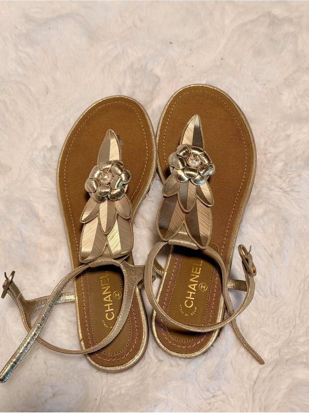 CHANEL Metallic Gold Floral Thong Sandals AUTHENTIC